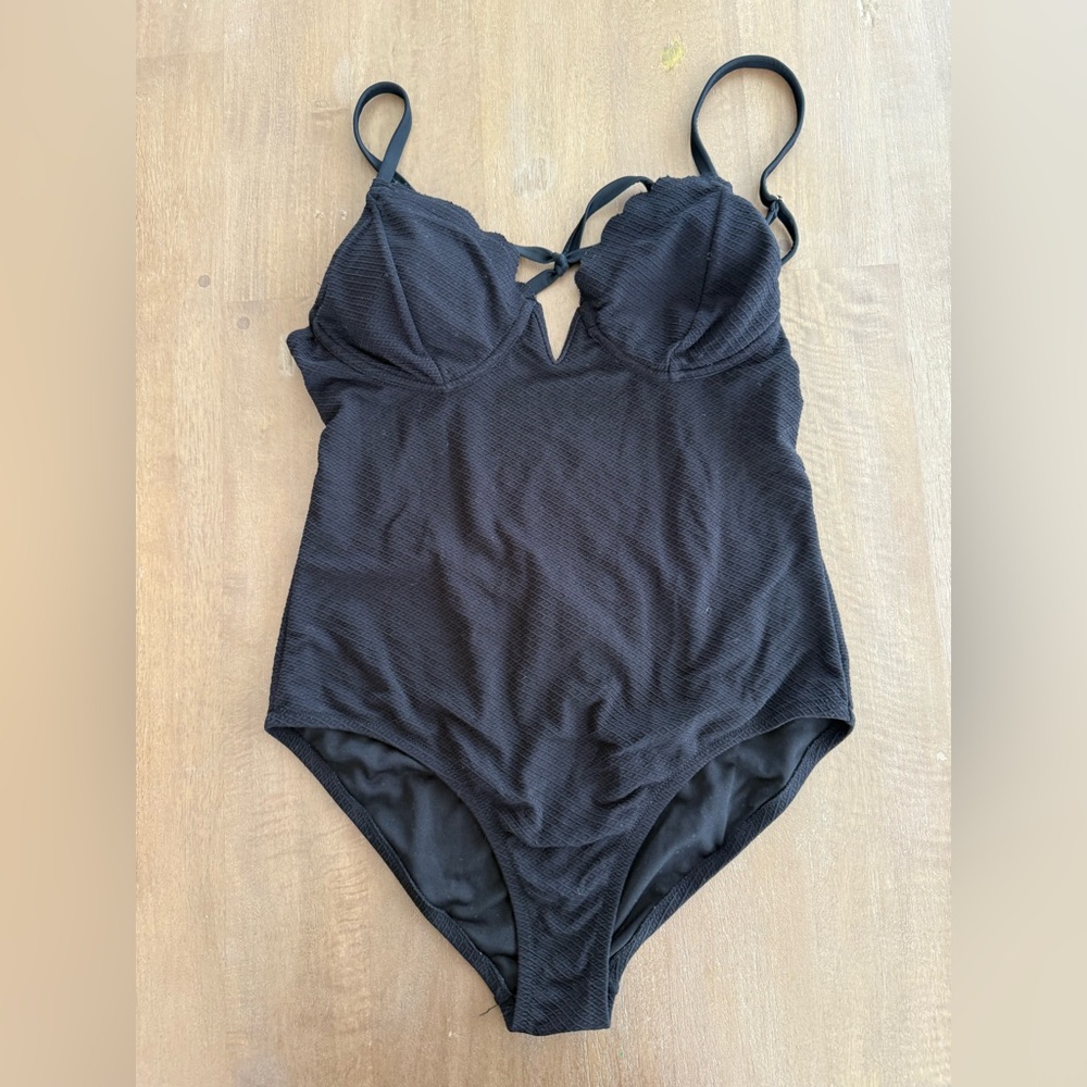 Jessica Simpson Black One-Piece Swimsuit Sz L